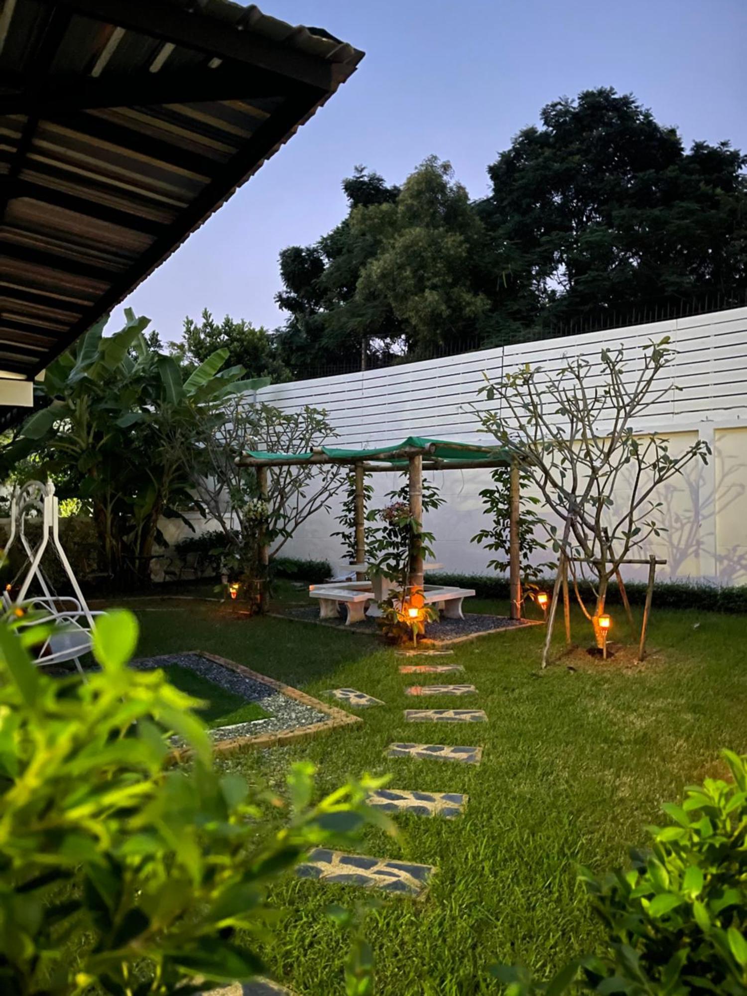 Anna Home@Lat Krabang Bangkok Eksteriør billede